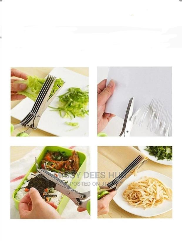 5 Layers Multi-Functional Kitchen Scissors · Photo 3