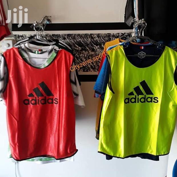 Set of Bibs · Photo 2