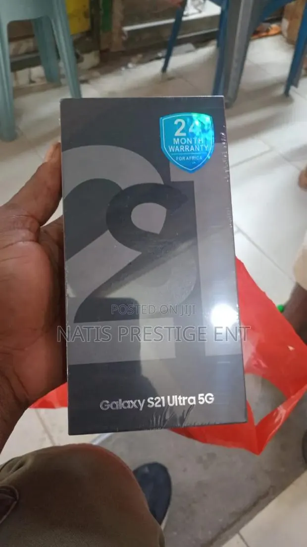 New Samsung Galaxy S21 Ultra 5G 256 GB Gold · Photo 1