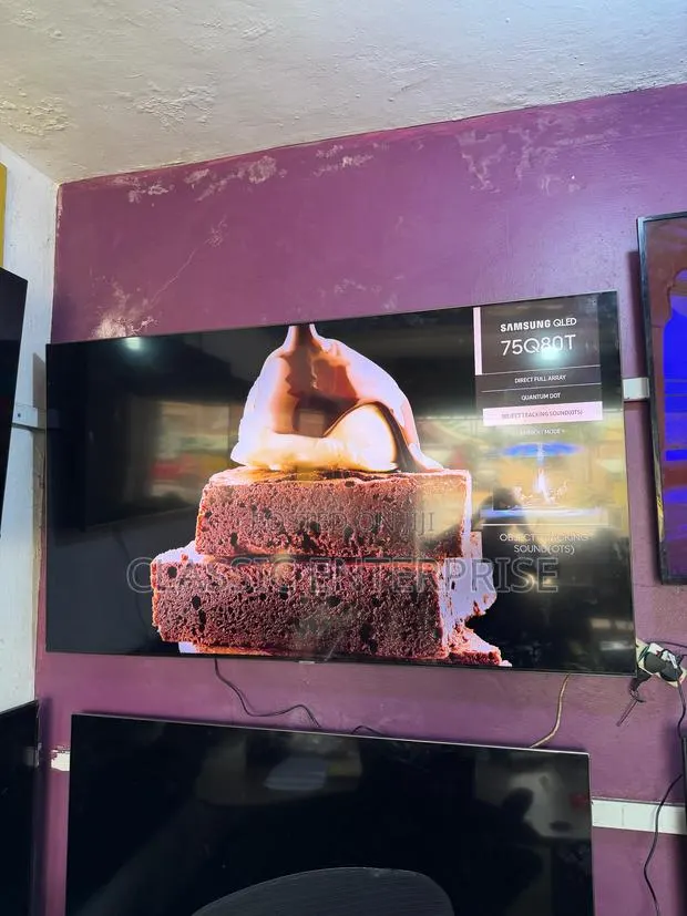Samsung Qled 75 Inches Q80t Digital Satelite Uhd Premium TV · Photo 1