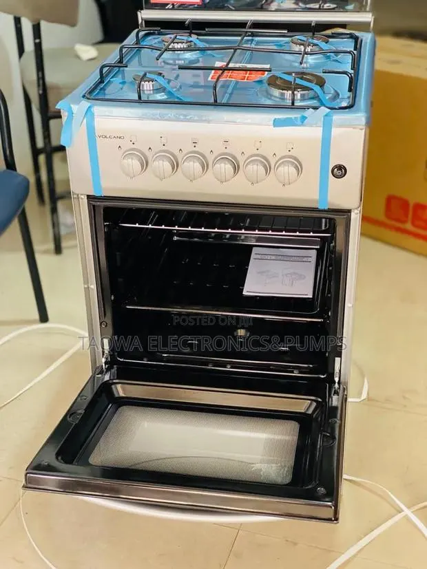 Cook With Volcano 4-Burner 50x50 Gas Cooker · Photo 1