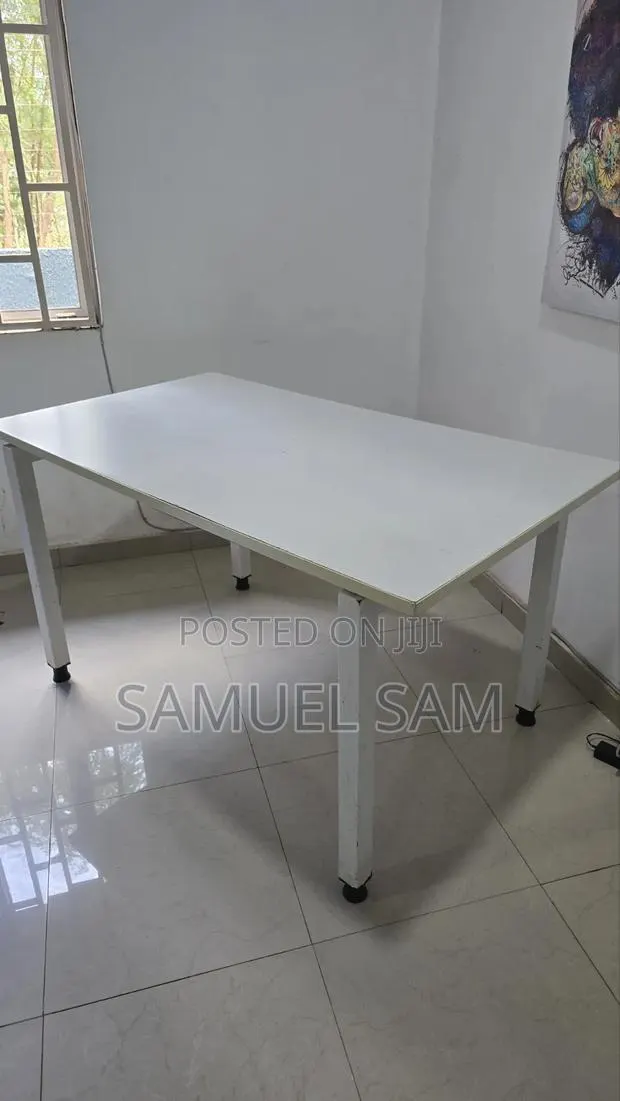 White Wooden Table · Photo 1