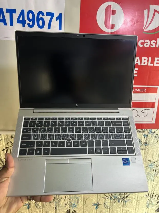 Laptop HP EliteBook 840 G8 16GB Intel Core i7 SSD 256GB · Photo 1