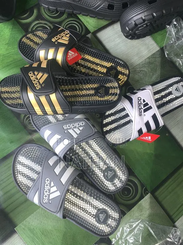 Adidas Massenger · Photo 1