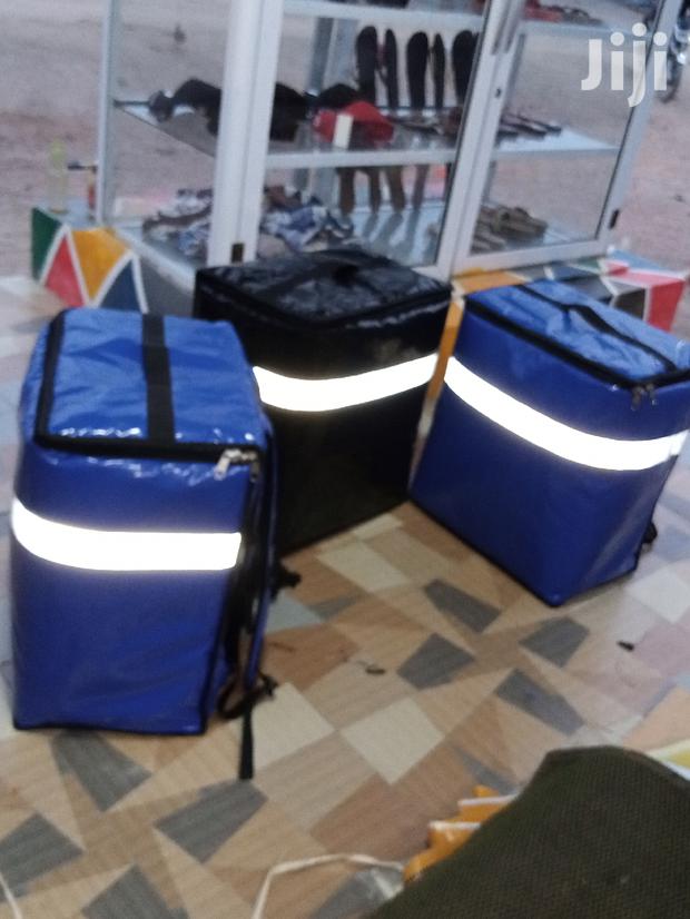 Quality Waterproof Delivery/Courier/Dispatch Bags · Photo 2