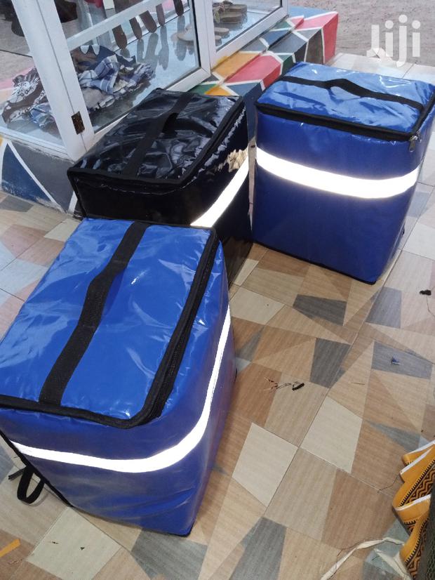 Quality Waterproof Delivery/Courier/Dispatch Bags · Photo 3