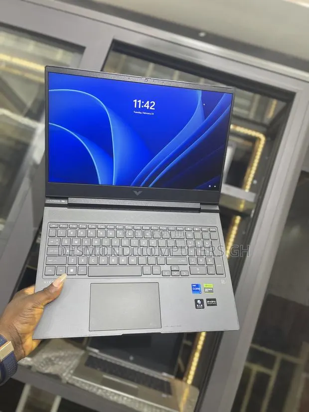 Laptop HP Victus 15 16GB Intel Core i7 SSD 1T ยท Photo 1