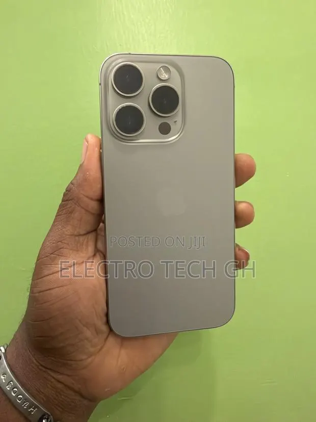 Apple iPhone 15 Pro 128 GB Silver