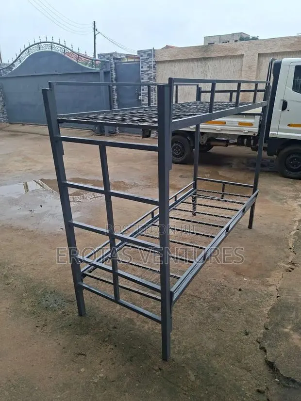 Student Bunk Bed - Mesh · Photo 1