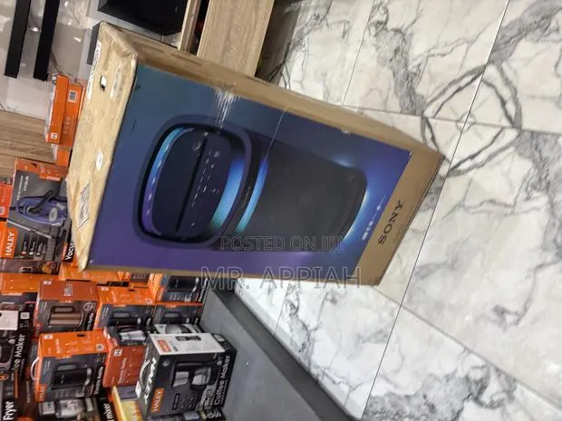 Sealed in Box Sony Xv 900 Portable Bluetooth Speaker(Black ) · Photo 1