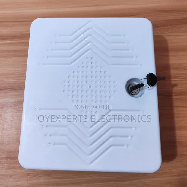 Professional Weatherproof Outdoor Box With Integrated Power Sockets · Photo 1