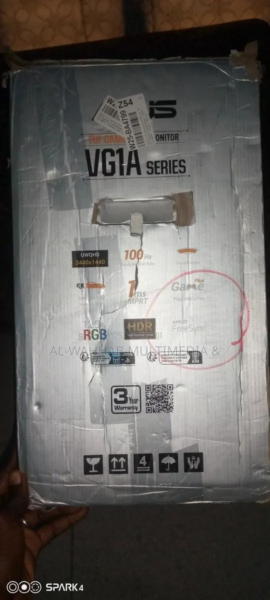 ASUS Tuf 34'' Gaming Monitor-Partial Broken Screen (Read Description) · Photo 4