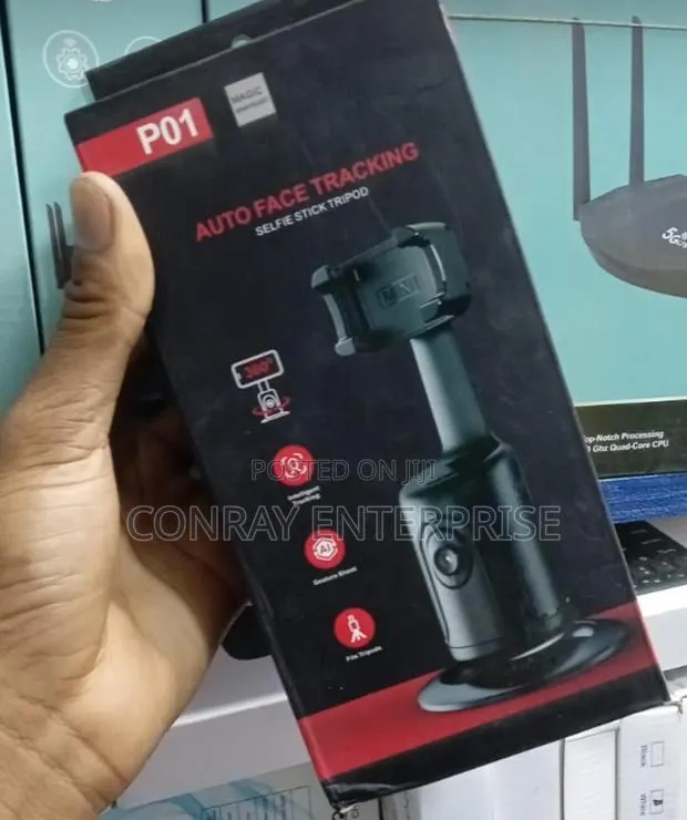 Auto Face Tracking Selfie Stick. (P01) · Photo 1