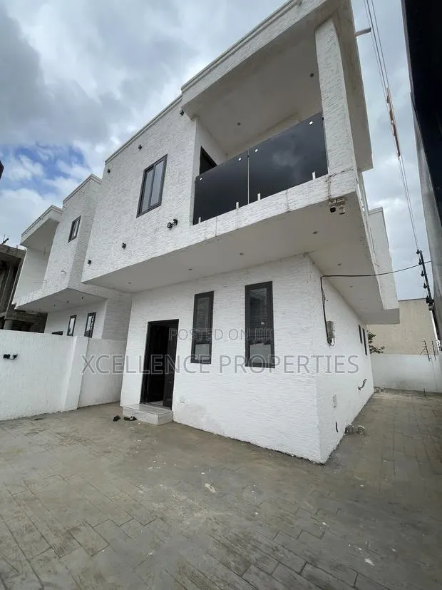 3bdrm Duplex in Xcellence Properties, East Legon for sale · Photo 1