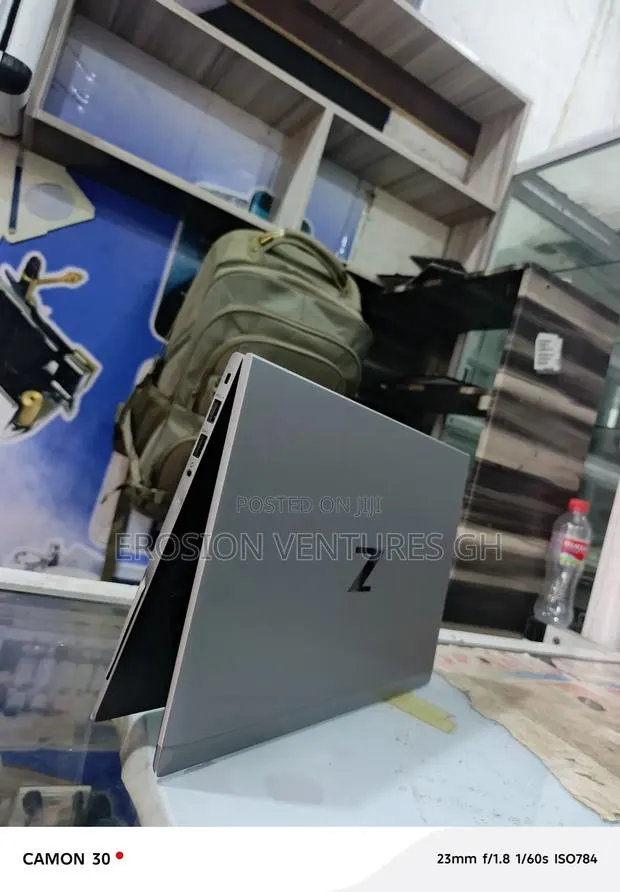 Laptop HP ZBook Firefly 14 G7 16GB Intel Core i5 SSD 128GB · Photo 1