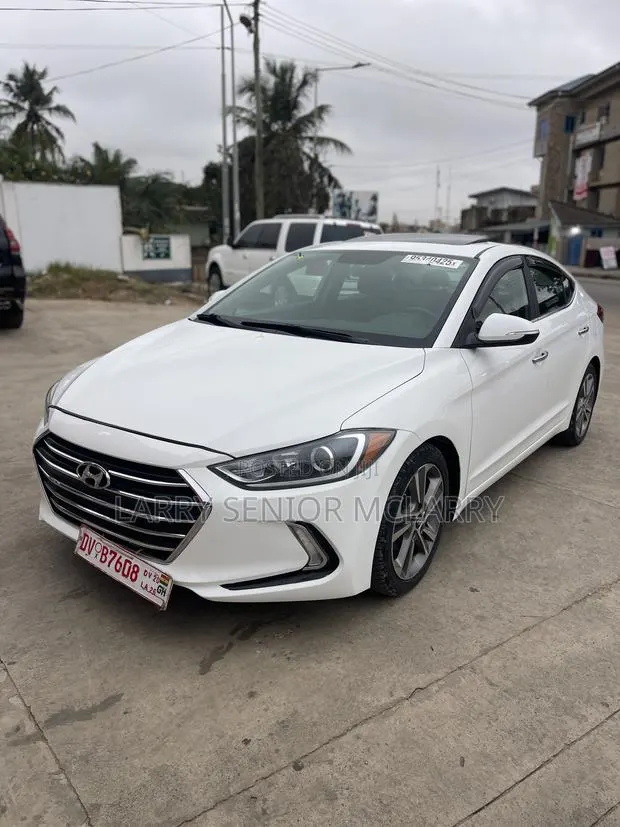 Hyundai Elantra Value Edition Sedan FWD (2.0L 4cyl 6A) 2017 White · Photo 1