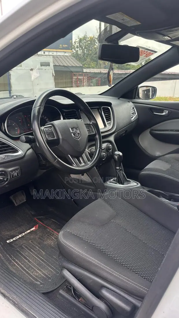 Dodge Dart SXT 4dr Sedan (2.4L 4cyl 6M) 2015 White · Photo 1