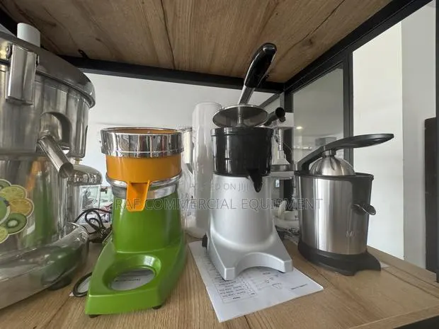 Electric Orange Juicer · Photo 1
