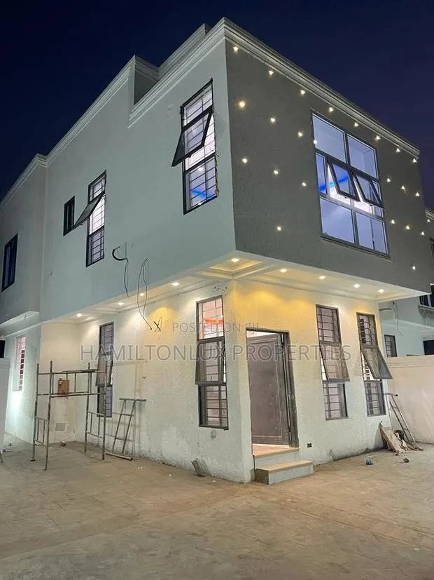 2bdrm House in Botwe, Little Roses Area for sale · Photo 1