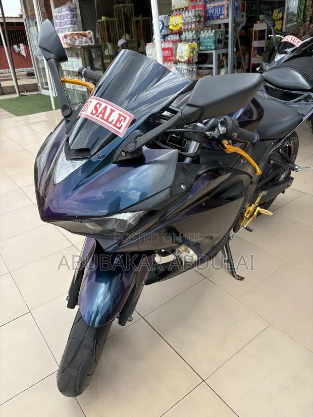 Yamaha YZF-R 2018 · Photo 1