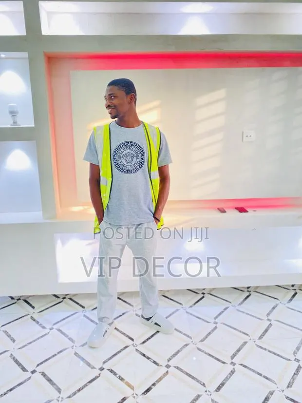 P.O.P and Room Decoration (Picture Frame) Expert · Photo 1