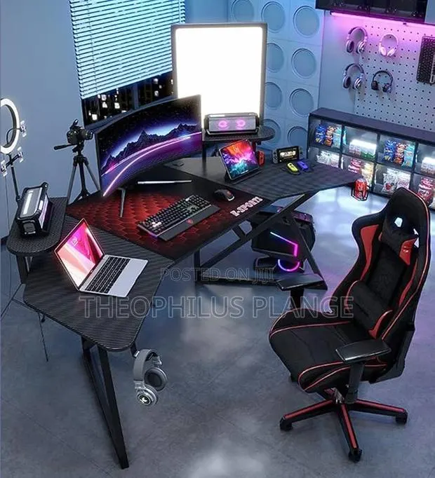 1.6m Gaming / Studio Desk or Workstation · Photo 1