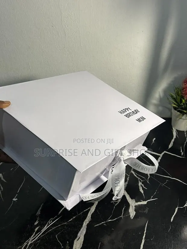 Beautiful Gift Box · Photo 1