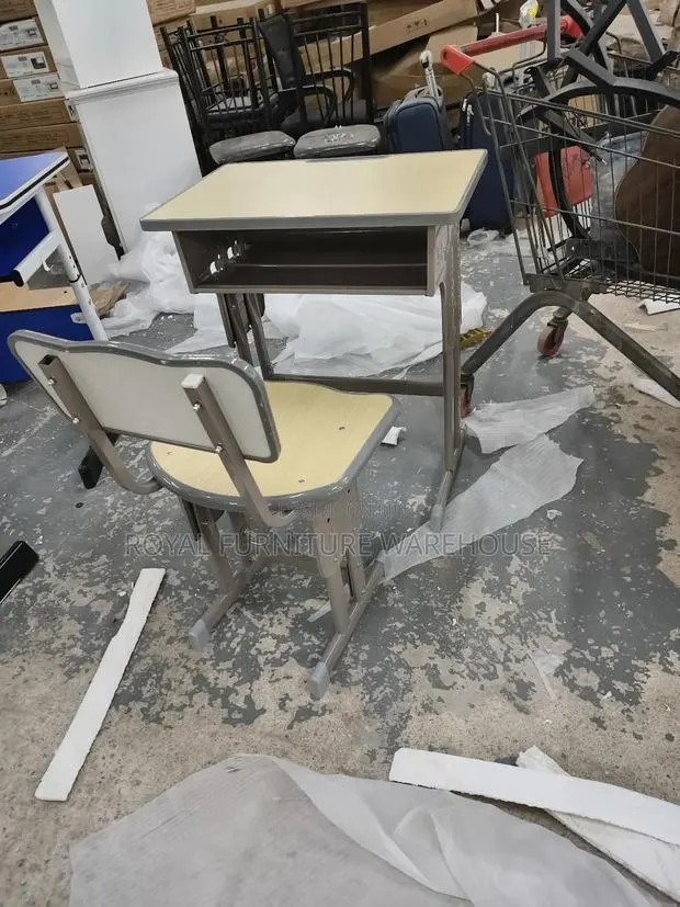 Adjustable Student Desk and Chair Set, · Photo 1