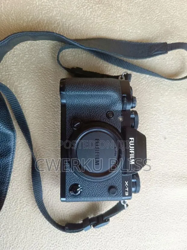 Fuji Xt3 With Lens, Flash and Accessories · Photo 1