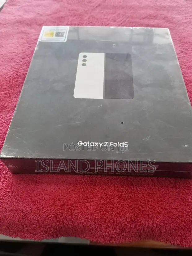 New Samsung Galaxy Z Fold 5 256 GB Blue · Photo 1
