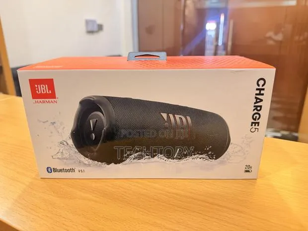 JBL Charge 5 · Photo 1
