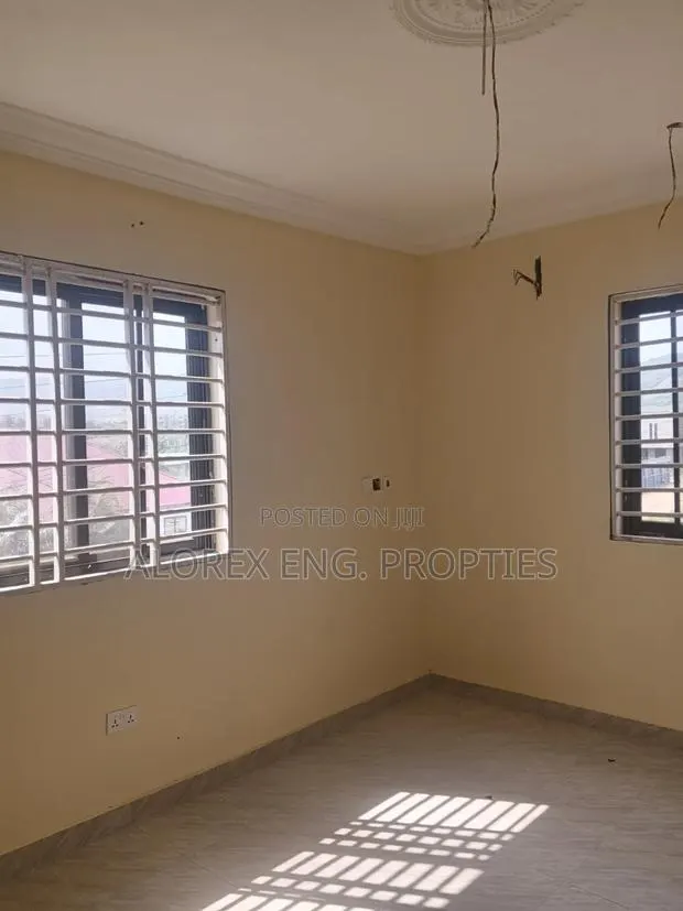 1bdrm Apartment in Danfa for rent · Photo 1