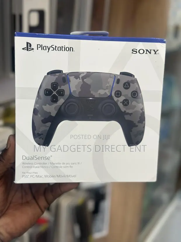 Play Station 5 (Ps5) Controller · Photo 1