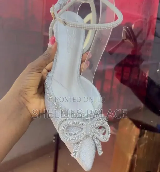 Women's Silver Crystal Heel Sandals. Size 38 · Photo 1
