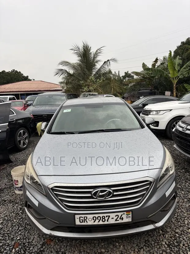 Hyundai Sonata Base Sedan FWD (2.4L 4cyl 6A) 2016 Gray · Photo 1