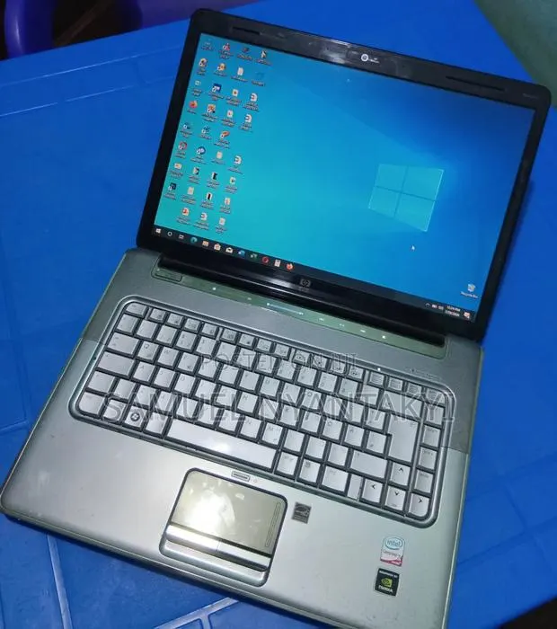 Laptop HP Pavilion Dv5 3GB Intel Core 2 Duo HDD 320GB · Photo 1