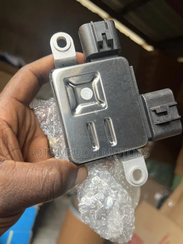 Hyundai Sonata 2015 2016 2017 2019 Fan Resistant · Photo 1