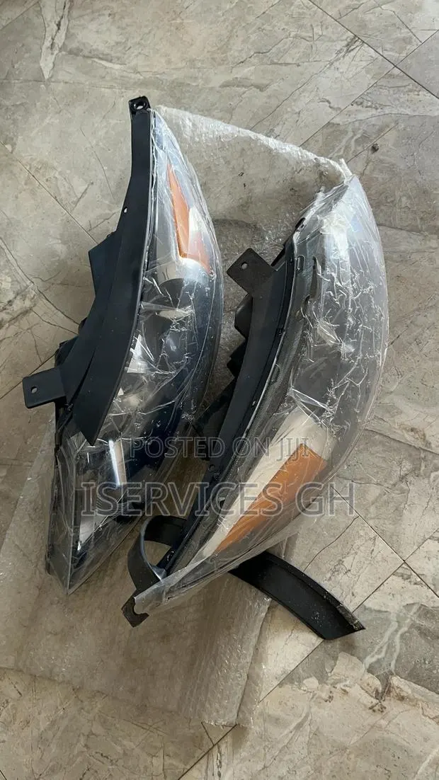 KIA Sportage Headlights · Photo 1