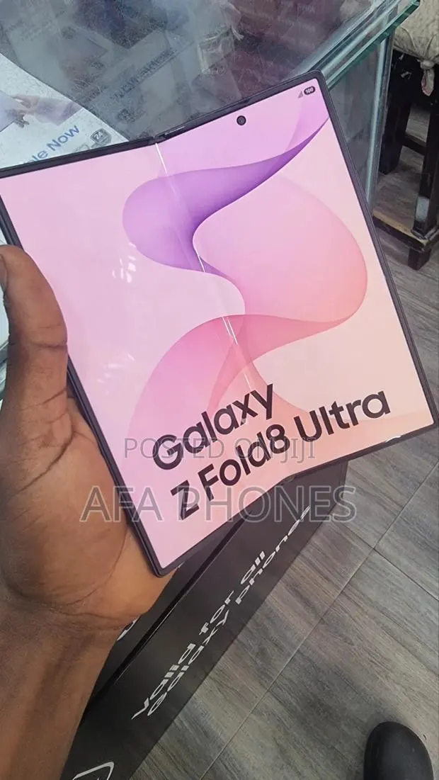 New Samsung Galaxy Z Fold8 Ultra 512 GB Gray · Photo 1