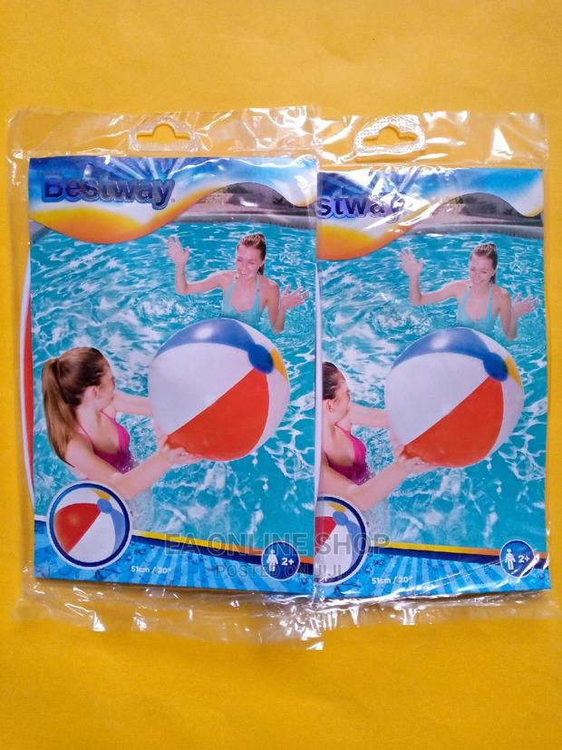 Swimming Pool Ball / Beach Ball · Photo 2
