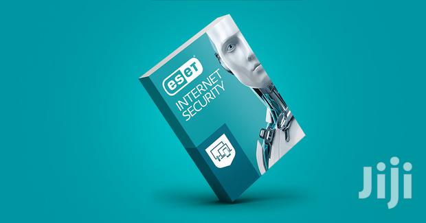 ESET Internet Security 2021 (3 Users) 1 Year · Photo 1