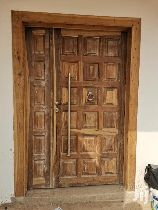 Customized Wooden Doors · Photo 1