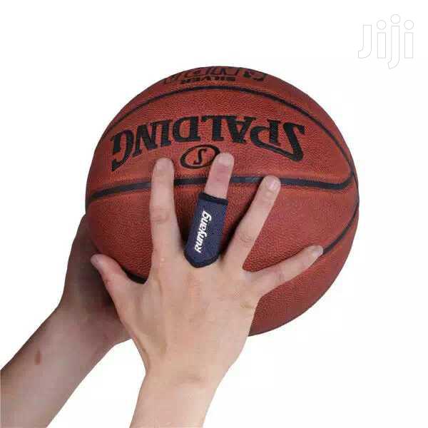 Finger Support Protection Sleeves · Photo 2