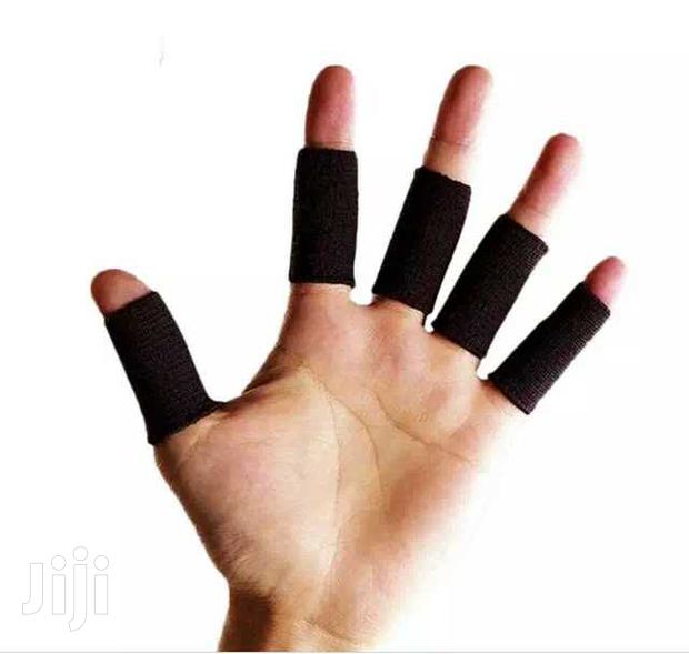 Finger Support Protection Sleeves · Photo 4