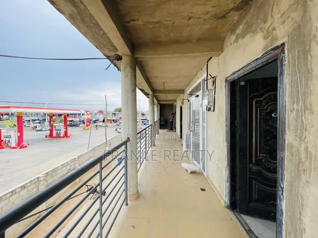 Office Space for Rent at Kasoa New Market · Photo 1