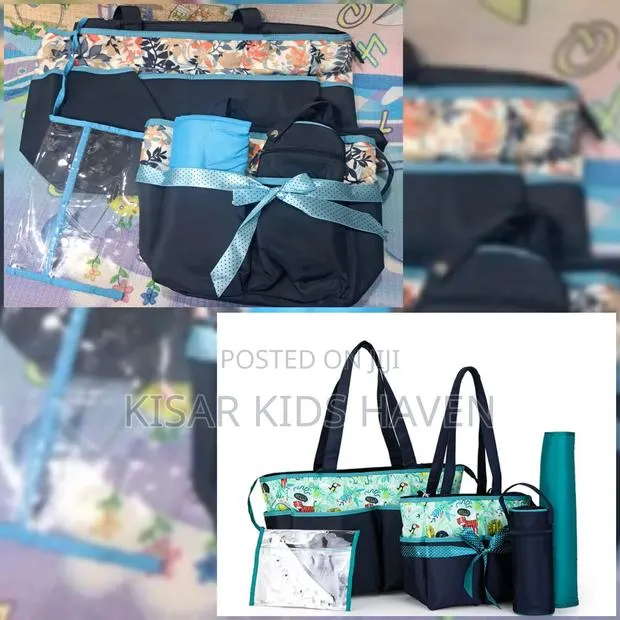 4 Pieces Luxurious Diaper Bag · Photo 1