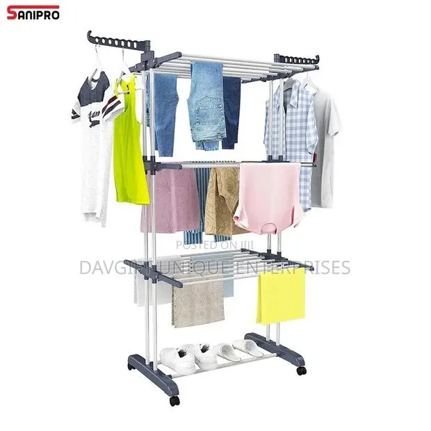 Clothes Hangers · Photo 1