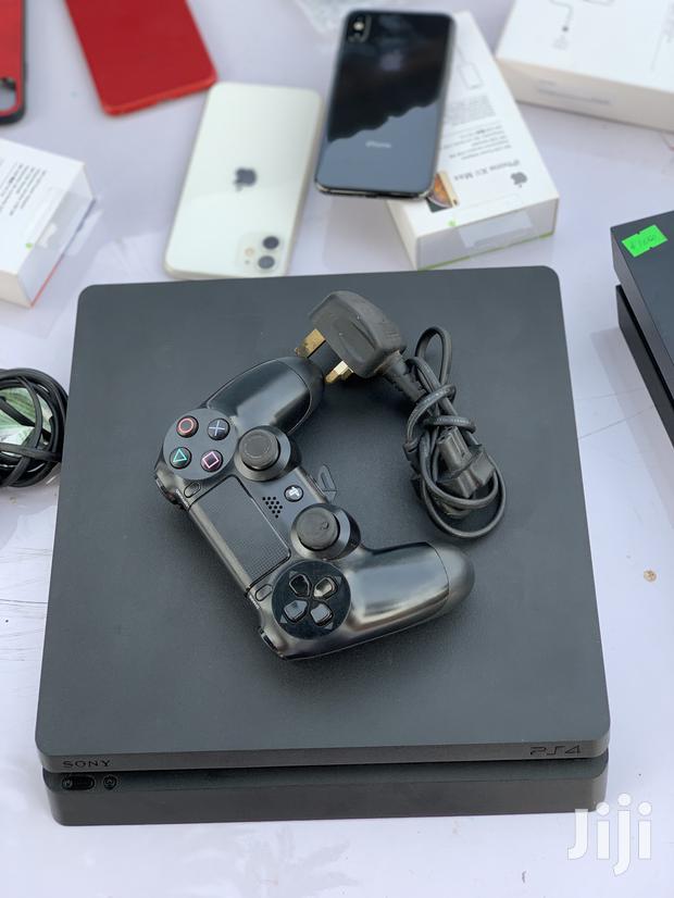 Sony Playstation 4 Slim Black · Photo 5