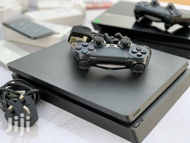 Sony Playstation 4 Slim Black · Photo 2