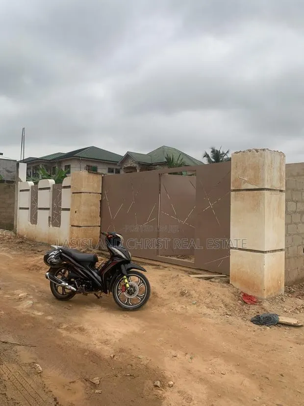 2bdrm House in Lasisi And Christ, Pokuase for sale